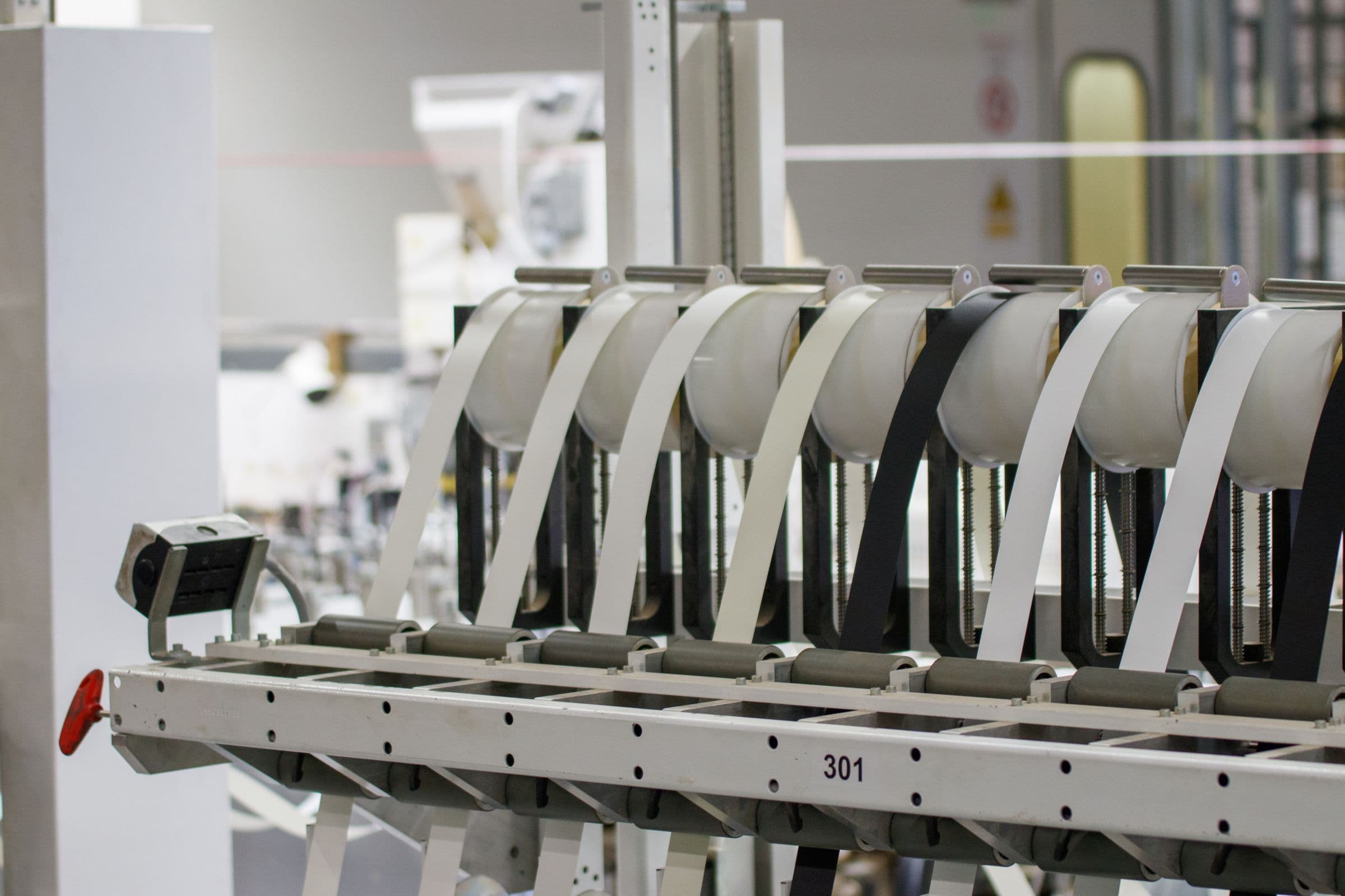 Ligne de production industrielle en fonctionnement.